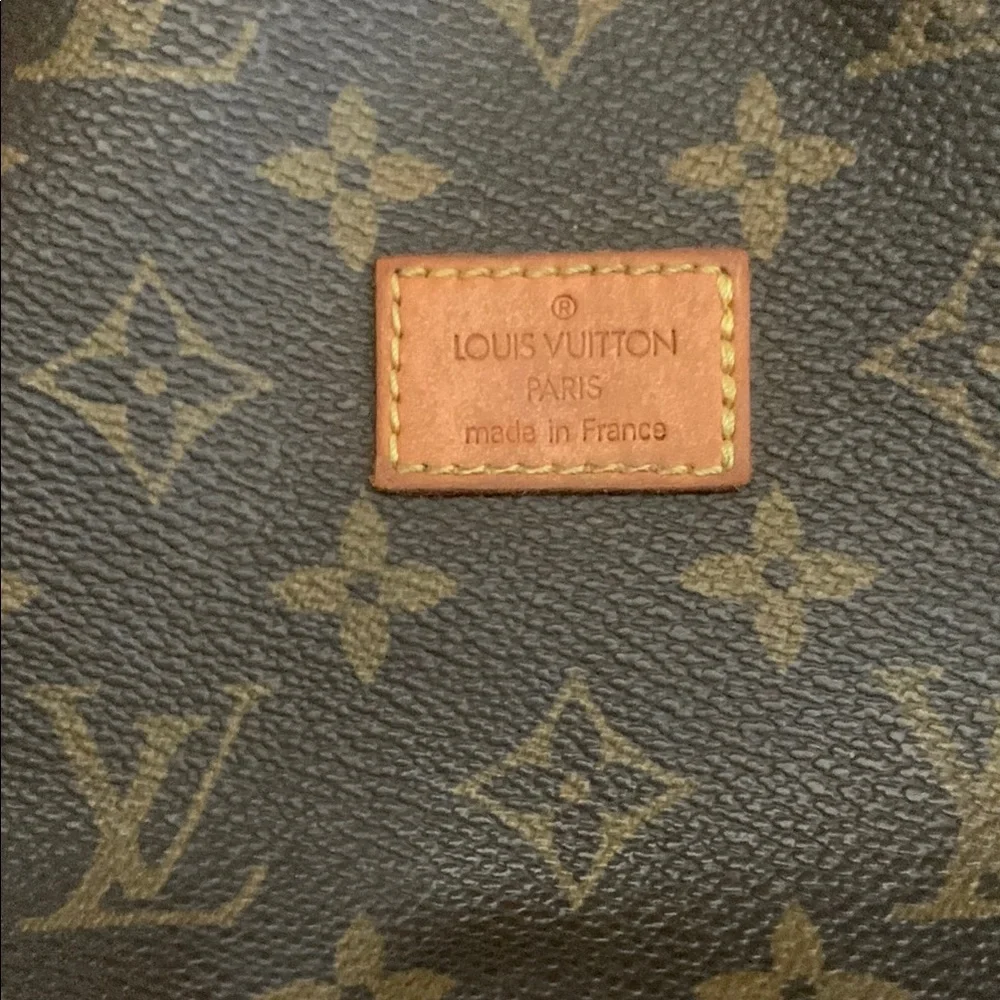 Louis Vuitton Suamur 35 Brown Double Crossbody Bag with Flap Closure - Picture 7 of 14